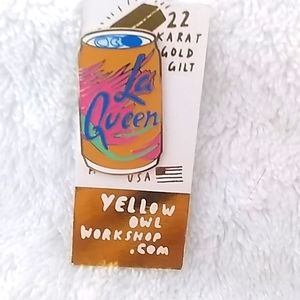 La Queen Lapel Pin